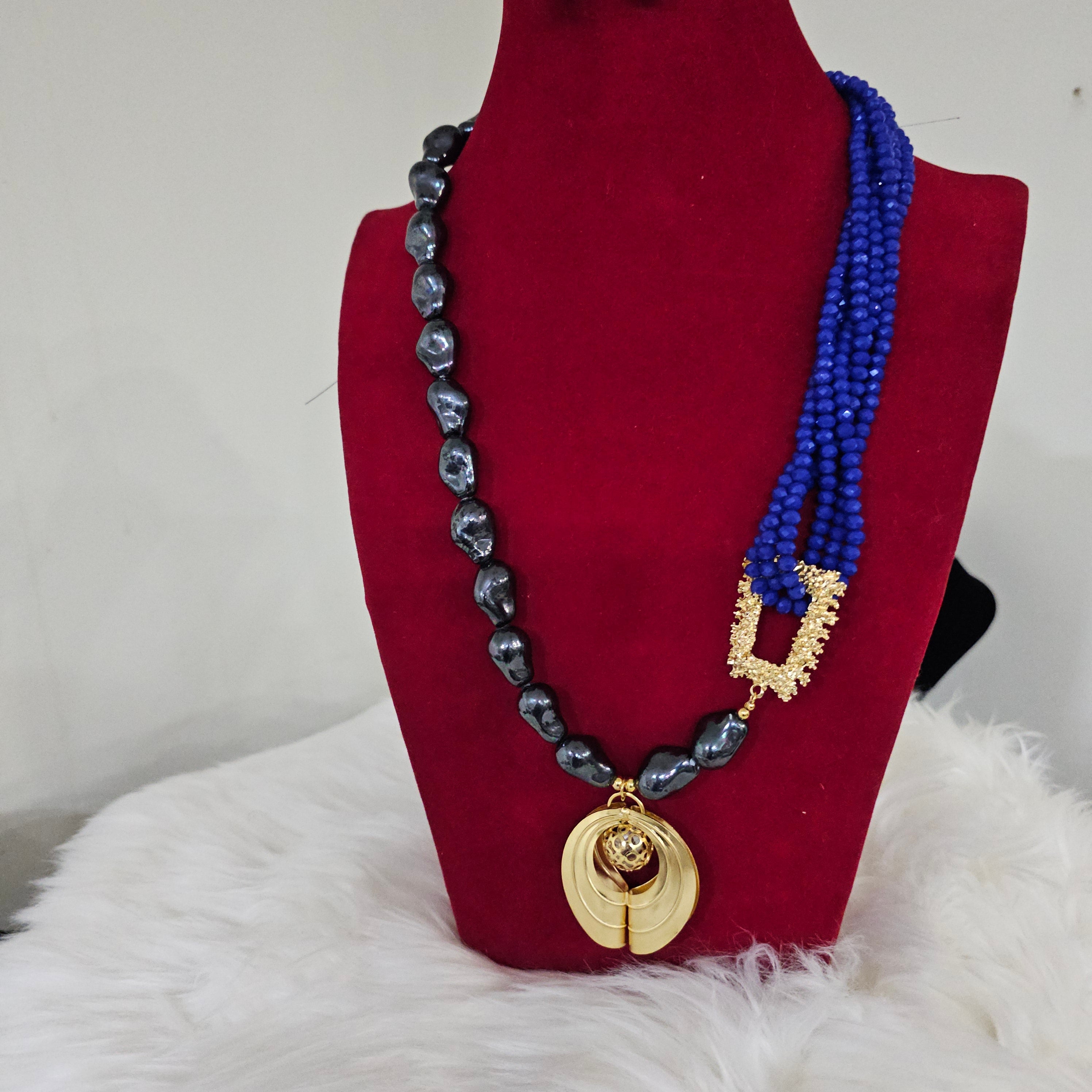 Exquisite Baroque pearl with Faceted crystal, gold plated necklace